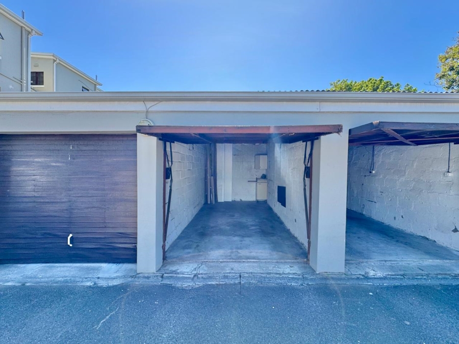 2 Bedroom Property for Sale in Rondebosch Western Cape